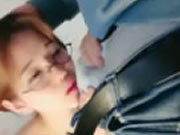 紅唇眼鏡小少婦約炮上位騎乘自己動掰開小穴